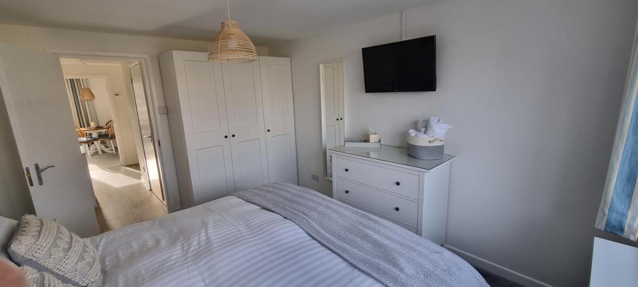 Hightide - 2 Bed With Parking, Balcony & Sea View. Daire Swanage Dış mekan fotoğraf