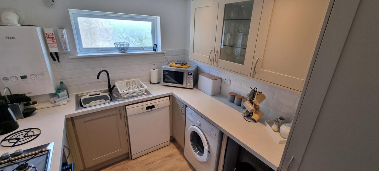 Hightide - 2 Bed With Parking, Balcony & Sea View. Daire Swanage Dış mekan fotoğraf