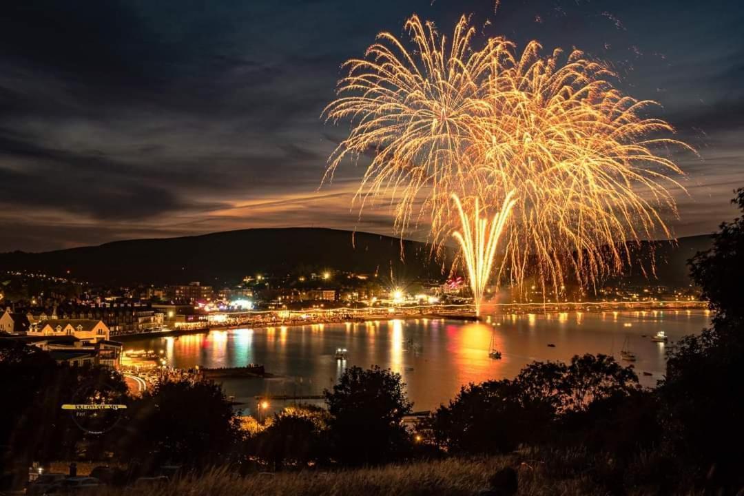 Hightide - 2 Bed With Parking, Balcony & Sea View. Daire Swanage Oda fotoğraf